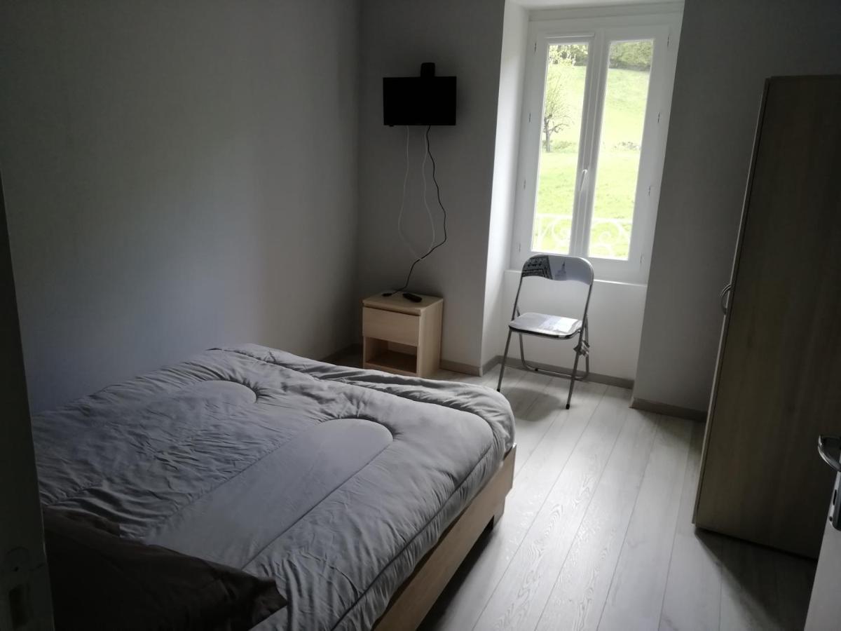 Maison A La Campagne Au Coeur Du Cantal Dept 15 Marmanhac 외부 사진