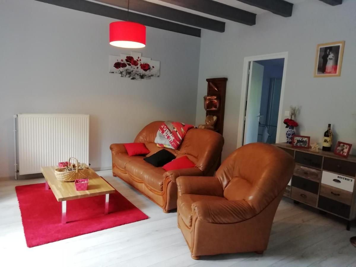 Maison A La Campagne Au Coeur Du Cantal Dept 15 Marmanhac 외부 사진