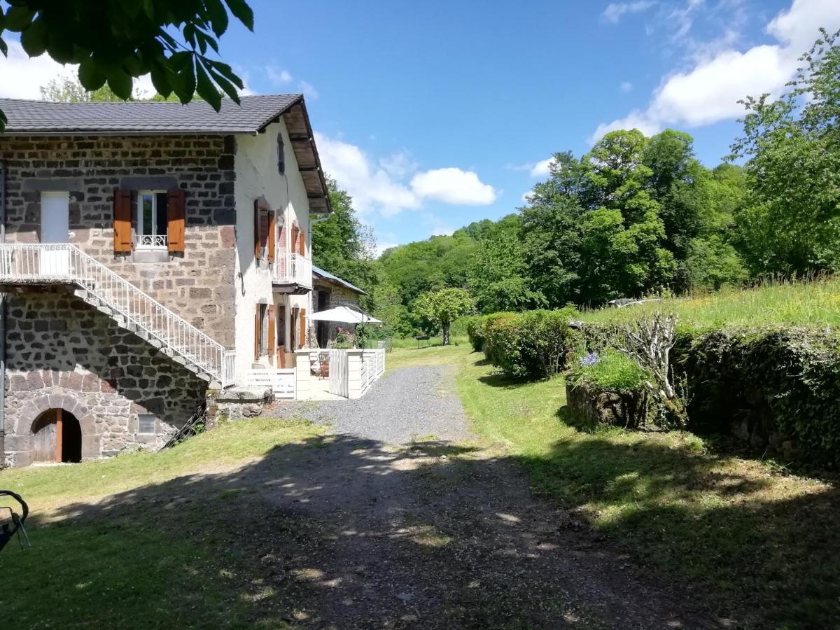 Maison A La Campagne Au Coeur Du Cantal Dept 15 Marmanhac 외부 사진